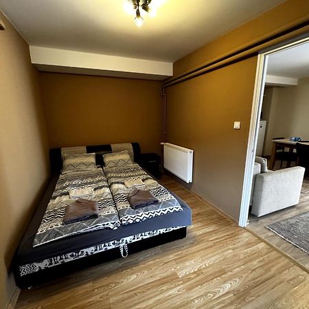 City Apartman Nyíregyháza エクステリア 写真